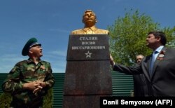 Бюст Сталина в городе Светлоград (Ставропольский край)