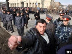 Акция протеста сторонников Левона Тер-Петросяна в центре Еревана, 16 февраля 2008 года