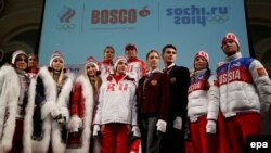 Российские спортсмены представляют форму Bosco для Олимпийских игр в Сочи