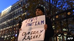 Одиночный пикет в поддержку Ильдара Дадина