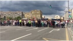 12 июня. Москва, Тверская улица