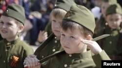 Участники парада «детских войск» в Ростове-на-Дону