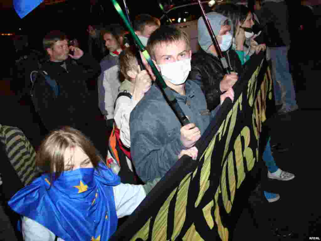 В Минске белорусская оппозиция провела митинг протеста против фальсификации парламентских выборов, 28 сентября 2008.